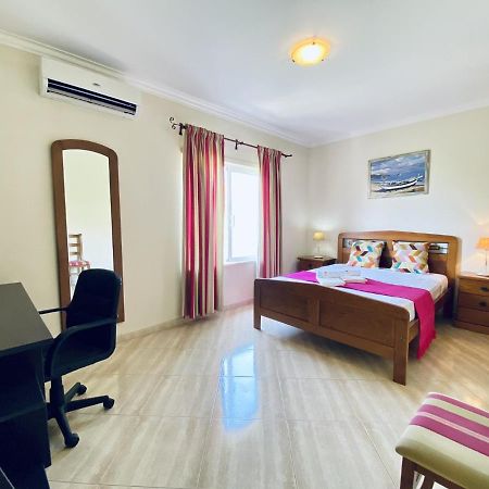Quarteira Central By Homing Exterior foto